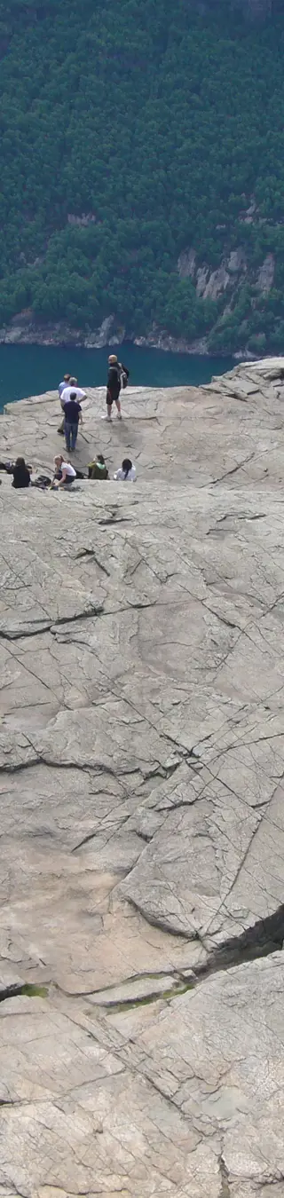 Den Preikestolen bezwingen und sich mit einem atemberaubenden Ausblick belohnen